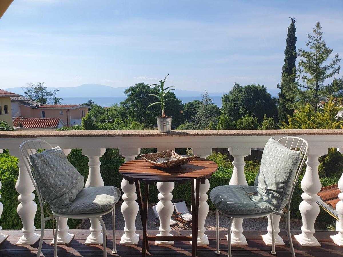 Villa Flora Malinska Ngoại thất bức ảnh